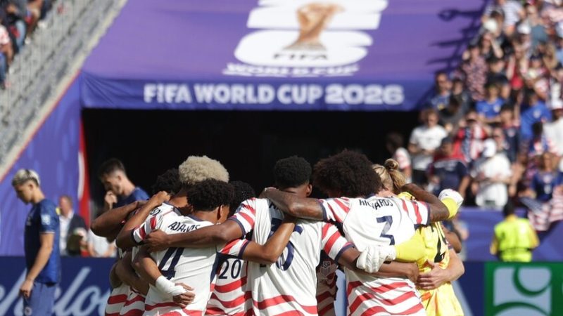 بعشرة لاعبين.. أمريكا تعبر البوسنة والهرسك وتبلغ دور الـ16من كأس العالم 2026