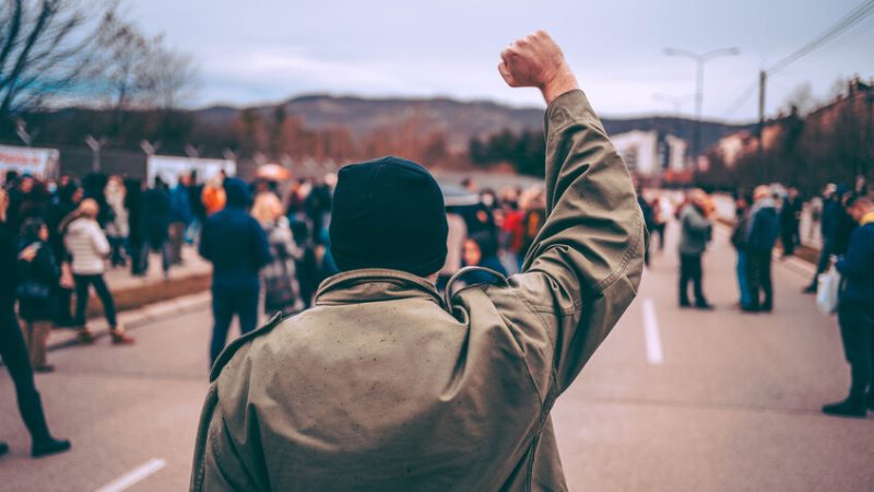 تصاعد الإضرابات في قطاع التجارة بألمانيا مع تعثر مفاوضات الأجور