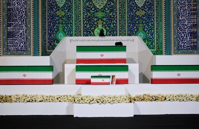 “توجيه سري”.. “تسنيم” تكشف كواليس “حملة التهديدات” الأمريكية لثني دول عديدة عن حضور تشييع خامنئي