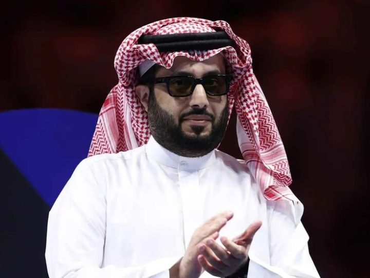 أول تعليق لتركي آل الشيخ بعد فوز مصر على أستراليا (صورة)
