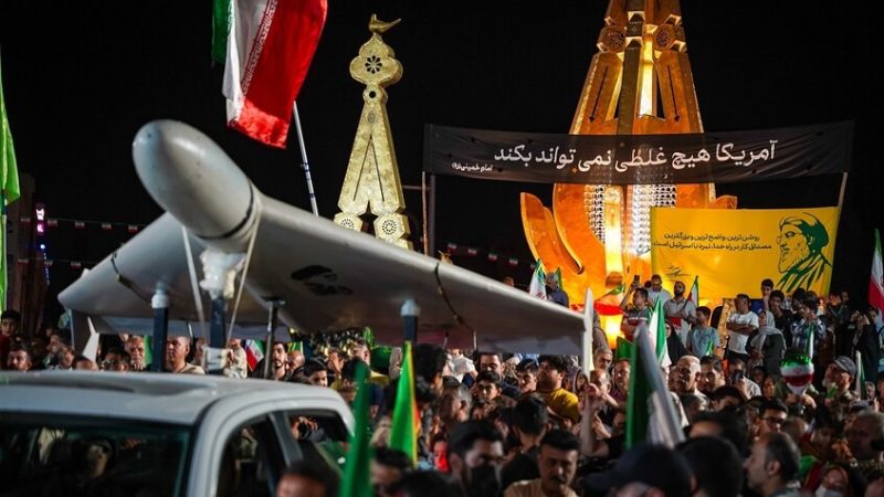 إيران تحذر فرنسا وبريطانيا من أي تحرك عسكري في مضيق هرمز