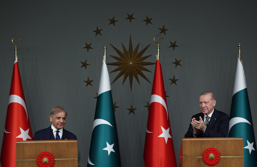 أردوغان يتهم إسرائيل بتخريب اتفاق إيران وشهباز شريف يقول: باكستان وتركيا دولتان على قلب رجل واحد