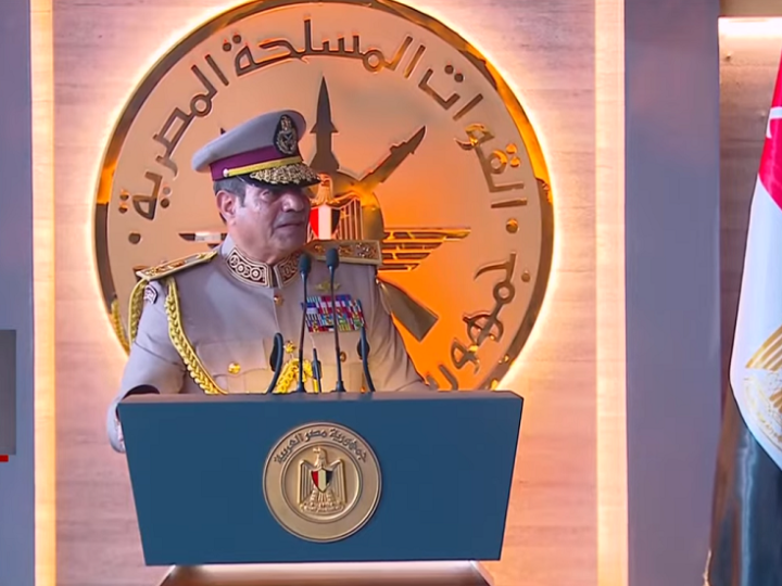 مرتديا زيه العسكري.. السيسي يوجه الشكر لروسيا وبوتين ويكشف تطورات هامة بالمحطة النووية