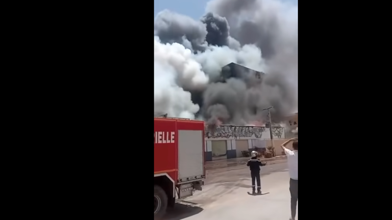 الجزائر.. حريق في مخزن بحاسي مسعود يسفر عن 3 وفيات وإنقاذ 49 شخصا