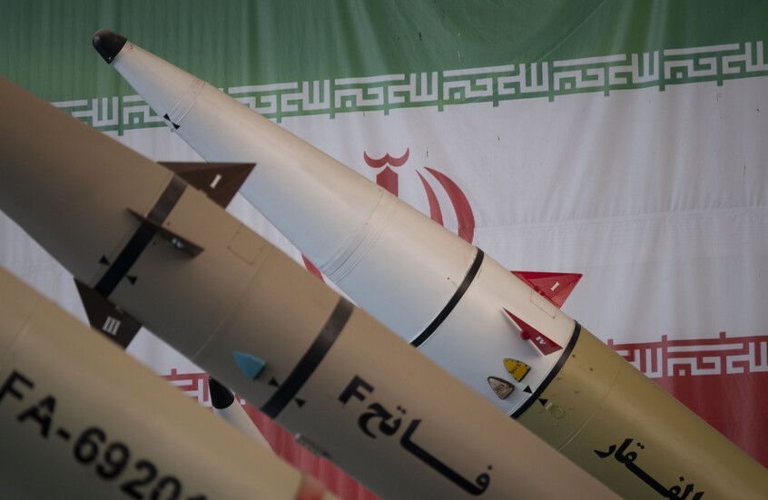 أمين المجلس الأعلى للأمن القومي لترامب:  تحدث مع الشعب الإيراني باحترام وإلا!