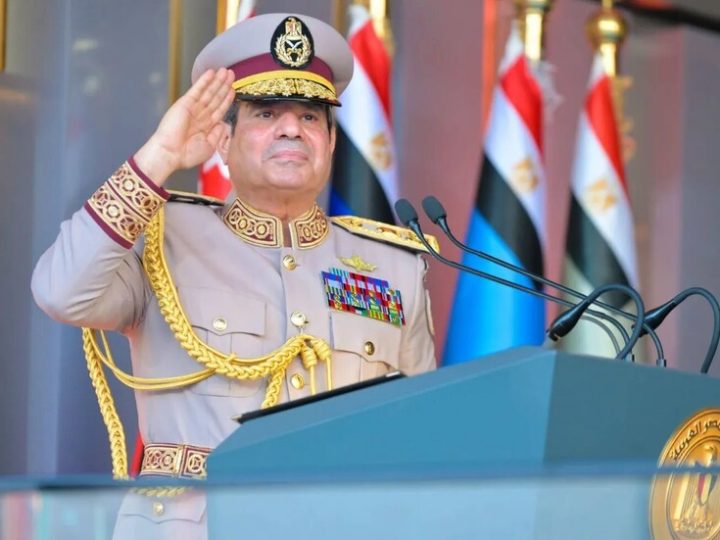 السيسي يشهد استعراض إمكانيات أجهزة الدولة لمواجهة الطوارئ