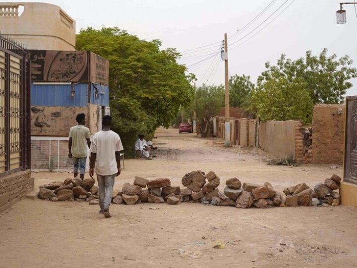 السودان.. مقتل 10 مدنيين بينهم 5 نساء بقصف للدعم السريع غربي أم درمان