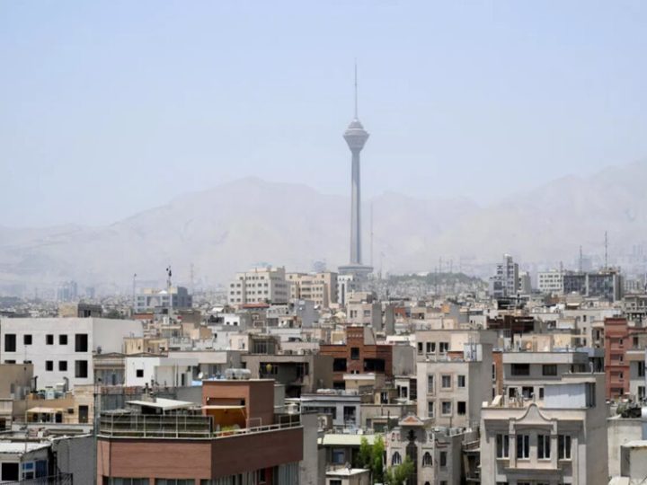 أوليانوف: التوصل إلى اتفاق بين إيران والولايات المتحدة خلال نصف عام أمر واقعي