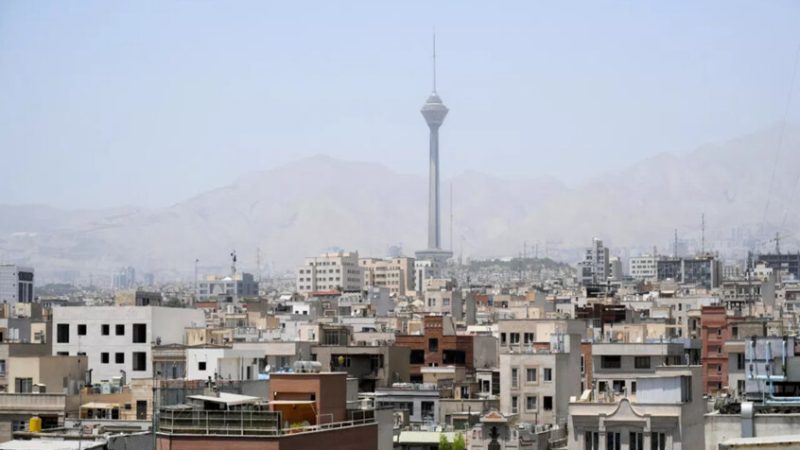 أوليانوف: التوصل إلى اتفاق بين إيران والولايات المتحدة خلال نصف عام أمر واقعي
