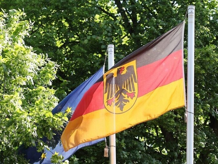 سخط في ألمانيا.. برلين تهب المليارات لكييف بينما البوندستاغ يقر “تدابير تقشفية” لنظام الصحة بالبلاد