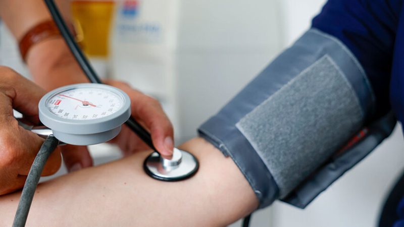 مقتل 6 عاملين في القطاع الطبي وإصابة 20 آخرين جراء هجمات أوكرانية في مقاطعة خيرسون منذ بداية العام
