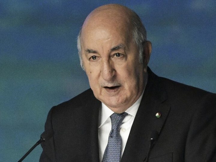 الرئيس الجزائري يأمر بعودة السفير کمال رتيب لمتابعة مهامه في  مالي