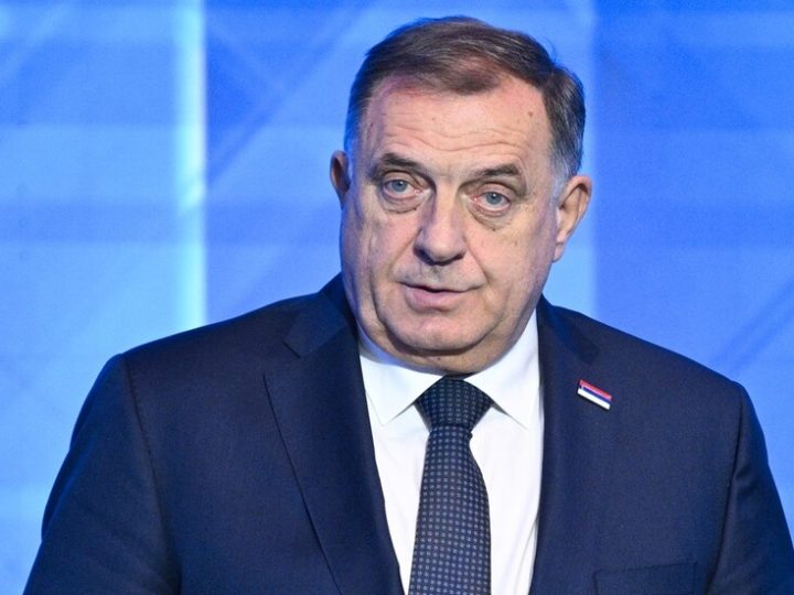 زعيم صرب البوسنة يدعو لإلغاء منصب الممثل السامي للبوسنة والهرسك