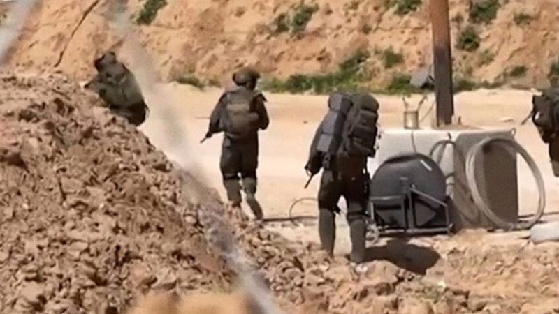 توغلان إسرائيليان في ريف القنيطرة بسوريا وتفتيش منازل ومستودع أعلاف