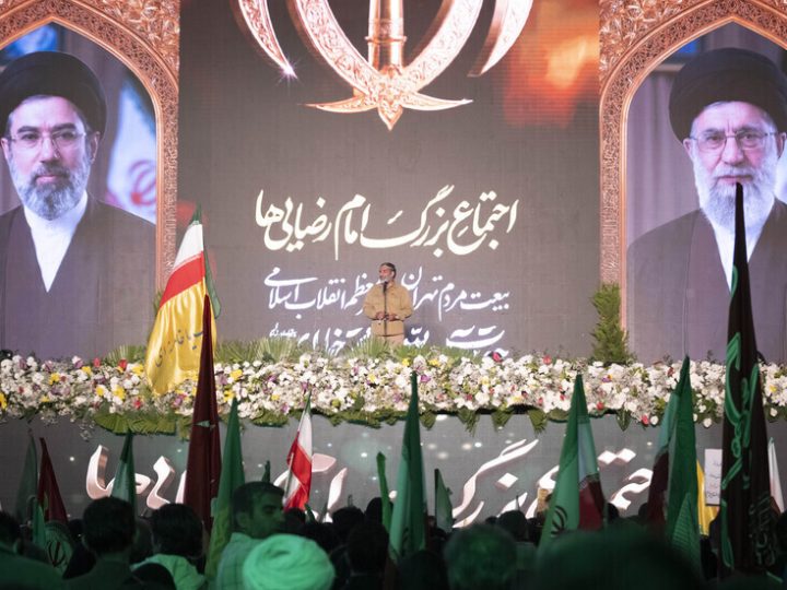 مجتبى خامنئي يتوعد بالثأر من قتلة والده: أحرار من أنحاء العالم سيؤدون قريبا جزءا من مهمة الانتقام