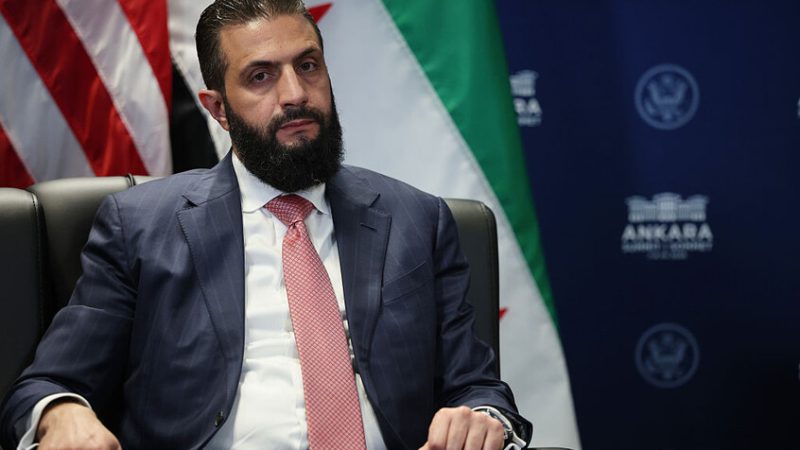 بين الضغوط الأمريكية والحرب النفسية: سوريا تتجنب فتح جبهة مع حزب الله