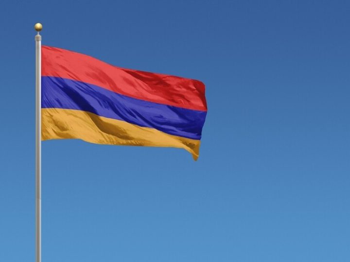 كتلة “أرمينيا” المعارضة تطعن أمام المحكمة الدستورية في قانون يفرض شروط إقامة على الناخبين