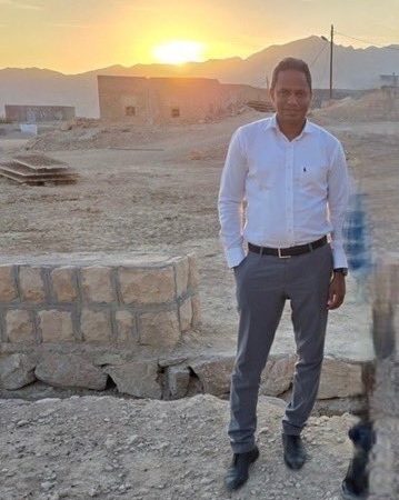 إيران.. مقتل مسؤول بقطاع الاتصالات في هجمات أمريكية على هرمزغان