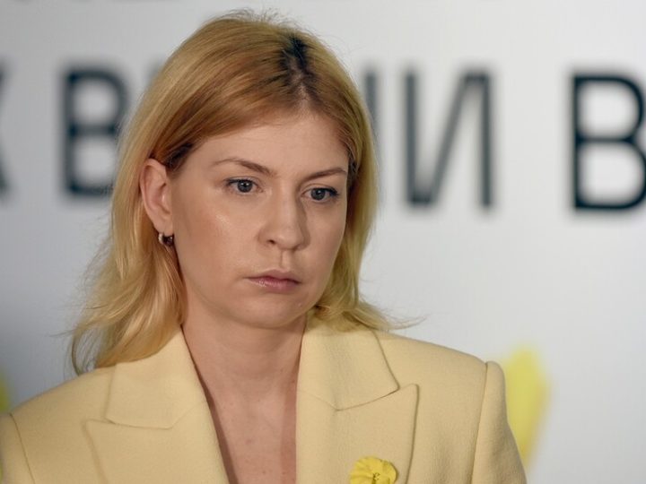 “فايننشال تايمز”: سفيرة أوكرانيا في واشنطن تواجه ملاحقة جنائية بسبب صفقة عقارية مشبوهة