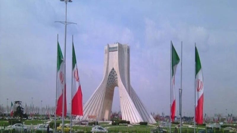 الخارجية الإيرانية تدين الهجوم على مطار صنعاء الدولي وتعتبره انتهاكا صريحا للقانون الدولي