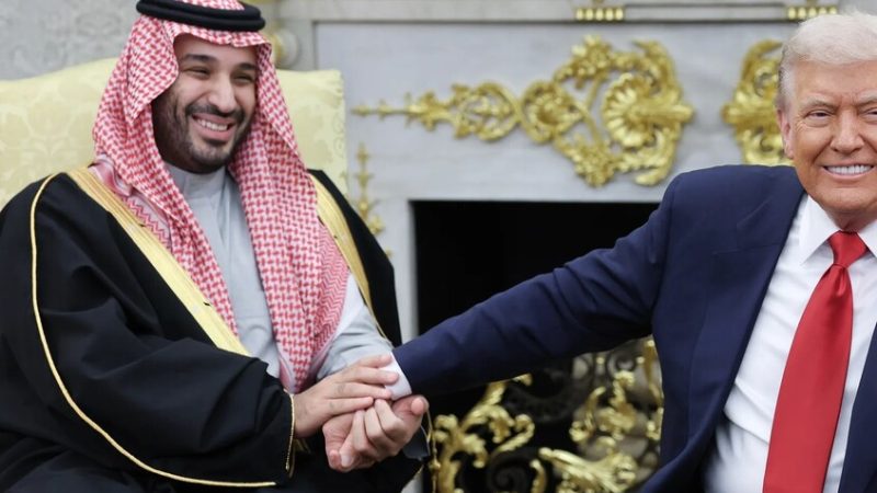 “أكسيوس”: ترامب يبلغ بن سلمان دعمه للسعودية في تنفيذ عملية غير مسبوقة ردا على الحوثيين