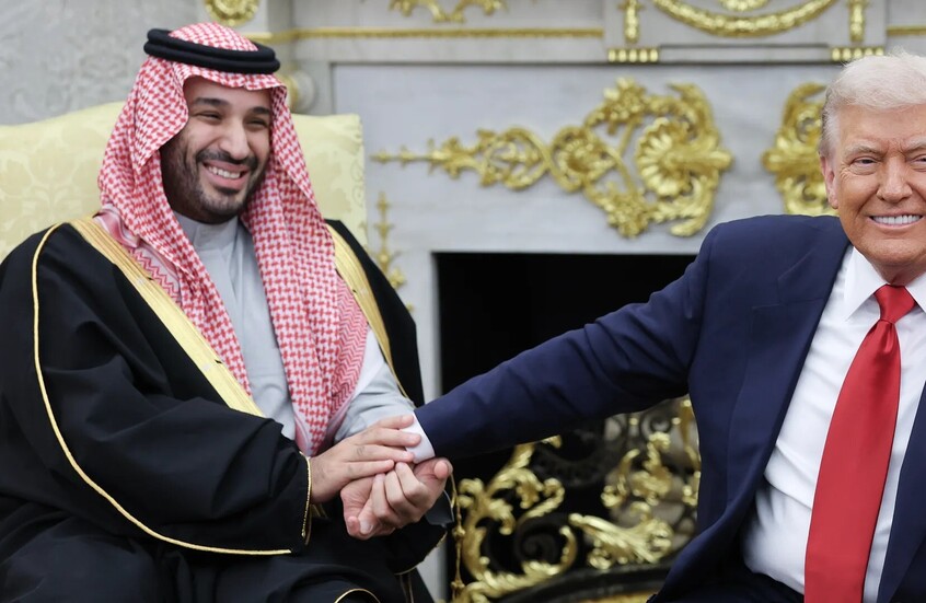 “أكسيوس”: ترامب يبلغ بن سلمان دعمه للسعودية في تنفيذ عملية غير مسبوقة ردا على الحوثيين