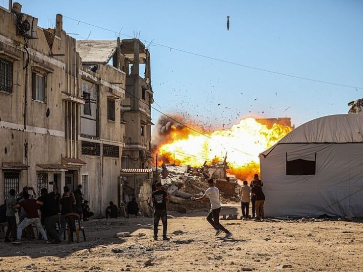 مقتل 10 أشخاص منذ الفجر في قطاع غزة