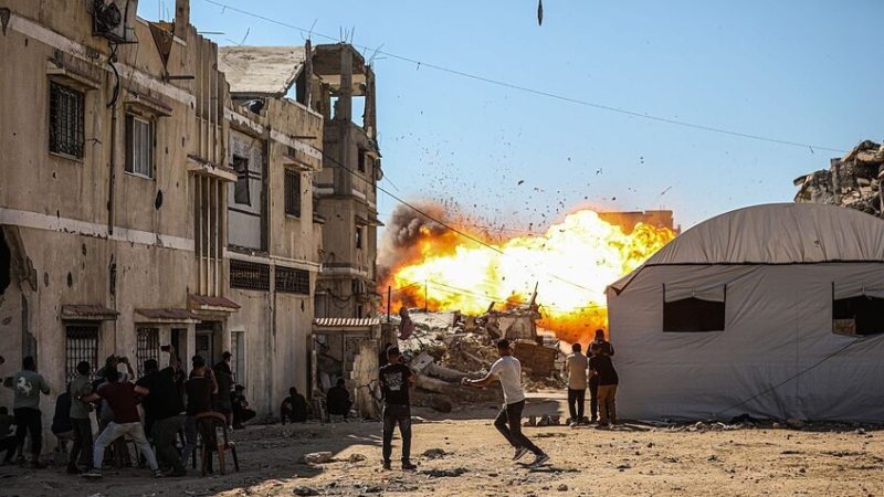 مقتل 10 أشخاص منذ الفجر في قطاع غزة