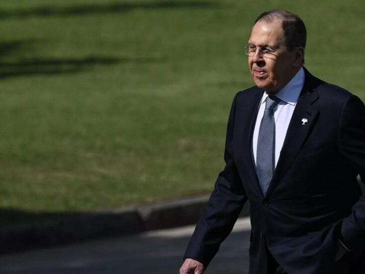 لافروف: أوكرانيا تمارس الإرهاب في بحري آزوف والأسود