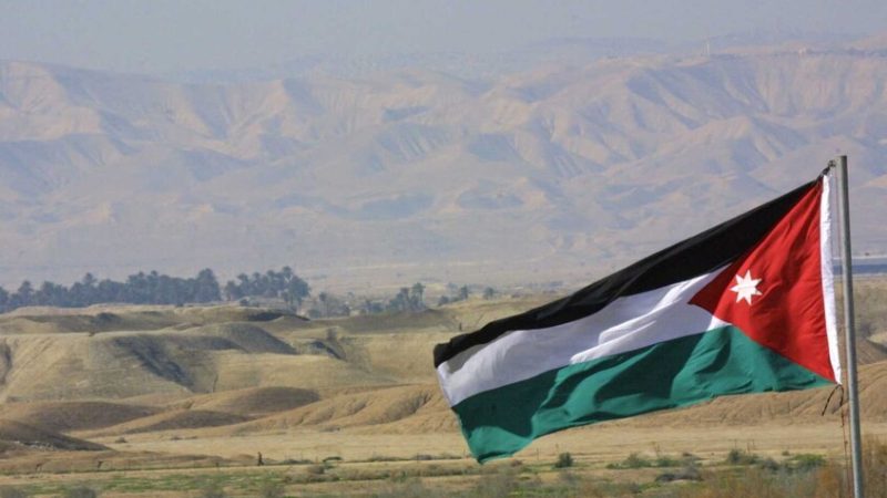الأردن يعلن إسقاط 8 صواريخ إيرانية