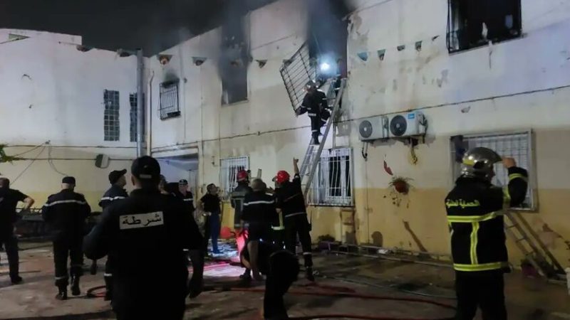 الجزائر.. مصرع 11 شخصا وإصابة أكثر من 20 في حريق بدار للأيتام (صور)