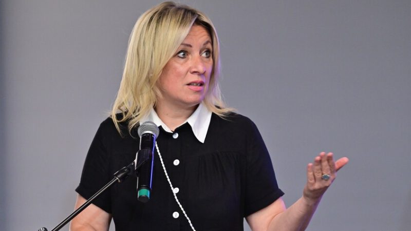 زاخاروفا: تصف إزالة  تطبيق “ماكس” من “غوغل بلاي”  بأنه كلاسيكية الرقابة الغربية