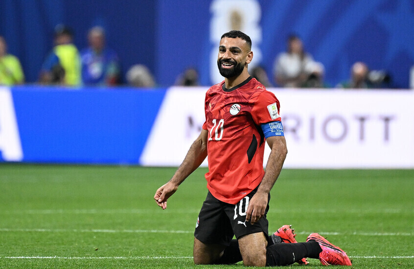 هتافات مفاجئة باسم محمد صلاح في تركيا (فيديو)