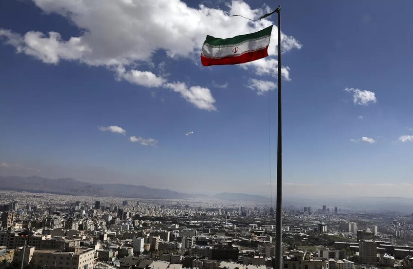 طهران تنفي نفيا قاطعا الإفراج عن أي سجناء أمريكيين