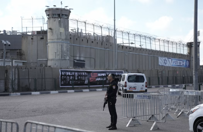 “تمساح النيل” لحراسة الأسرى الفلسطينيين.. قرار إسرائيلي يمهد لسجون “التماسيح” ومخاوف من انتهاكات