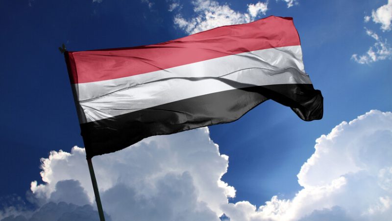 عضو مجلس القيادة اليمني يحذر من انتهاكات الحوثيين ويدعو إلى وحدة الصف الوطني