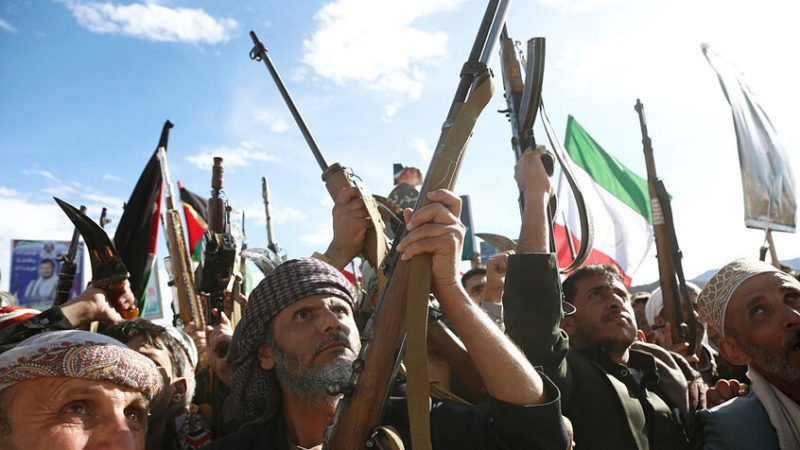 الحوثيون: الشعب اليمني ماض في انتزاع كامل حقوقه دون استجداء أحد