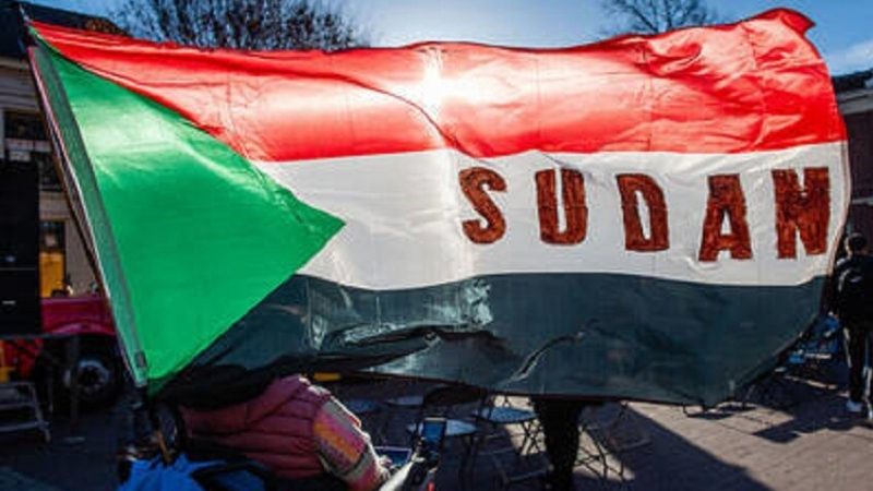 السودان.. تصاعد المخاوف مع تزايد التقارير عن استخدام براميل متفجرة في الحرب