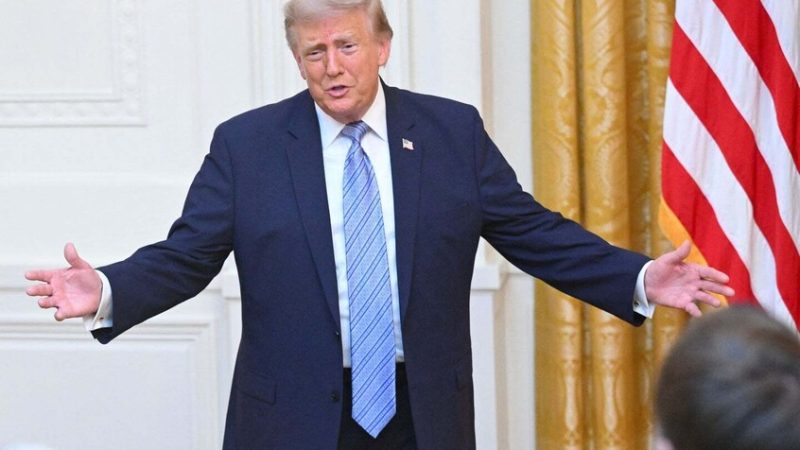 ترامب يهدد كندا بفرض رسوم جمركية بسبب دخان حرائق الغابات