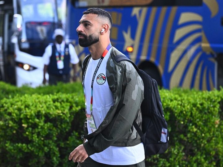 لا توقيع مع بشكتاش.. محمد صلاح يصل السعودية ومستقبله على المحك