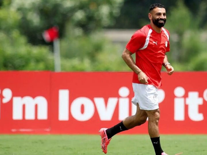 ما سبب نفي بشكتاش أنباء التفاوض مع محمد صلاح؟