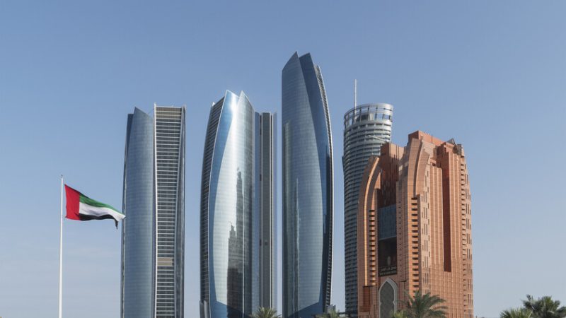 الإمارات تدين هجمات إيران على البحرين والكويت والأردن