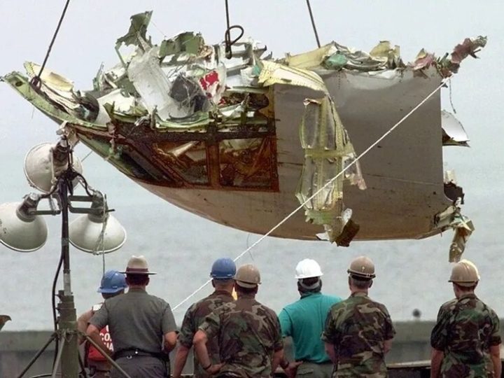 قناة إسرائيلية تنشر وثائق FBI.. تنظيم مصري وراء إسقاط رحلة TWA 800 بنيويورك