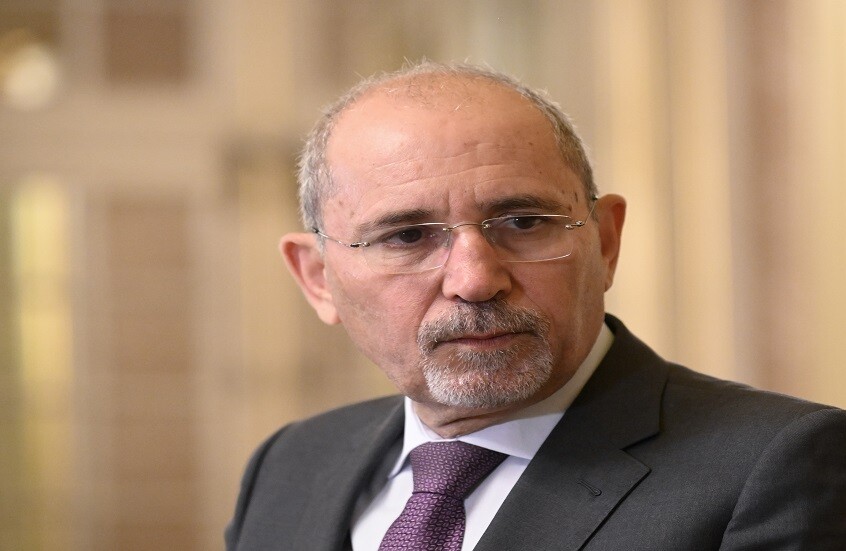 وزير الخارجية الأردني ونظيريه الكويتي والبحريني يدعون لوقف التصعيد مع إيران فورا