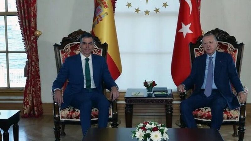 أردوغان لسانشيز: موقف إسبانيا الإنساني من فلسطين وجد صدى في قلوب مشجعي كرة القدم