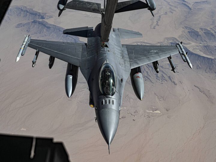 تصعيد أمريكي باستخدام قاذفة B-1 ضد أهداف للحرس الثوري الإيراني وسط مؤشرات على توسيع العمليات