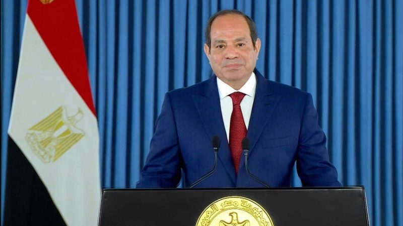السيسي يوجه رسالة للمصريين.. ويتحدث عن تحديات تعصف بدول المنطقة