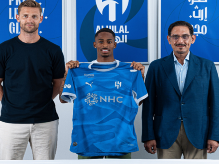 رسميا.. الهلال السعودي يحسم تعاقده مع الجناح الهولندي سومرفيل