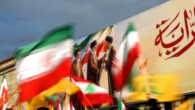 المرشد الأعلى الإيراني يرد على حزب الله اللبناني
