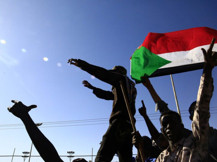 مصدر لـRT: الجيش السوداني يسيطر على منطقة أم بادر شمال كردفان ويتقدم في عدة محاور